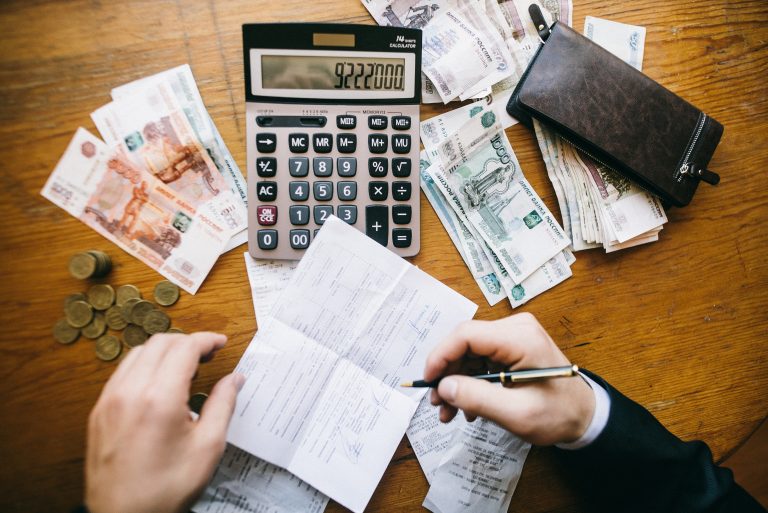 Memahami Peran AI, Manajemen Risiko Investasi, dan Transformasi Finansial Masa Depan