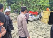 Longsor Alahan Panjang Lumpuhkan Jalan: Satu Truk Terbalik di Jurang!