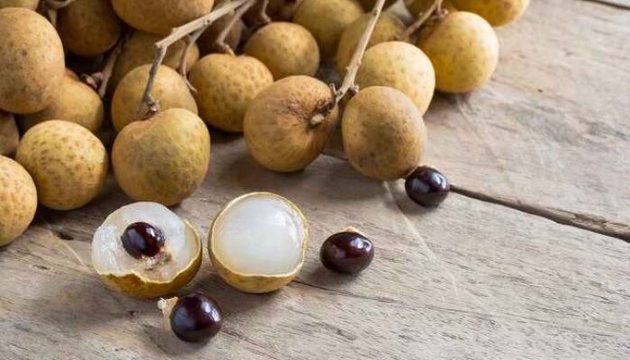 Si Kecil Manis yang Ajaib! Manfaat Kelengkeng untuk Kesehatan Keluarga Bunda