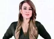 Zeda Salim Lepas Hijab Demi Pekerjaan: Sebuah Pengakuan Pilu