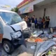 Rem Blong Maut: Mobil Tabrak Kios UMKM di Aren Jaya Hingga Kritis