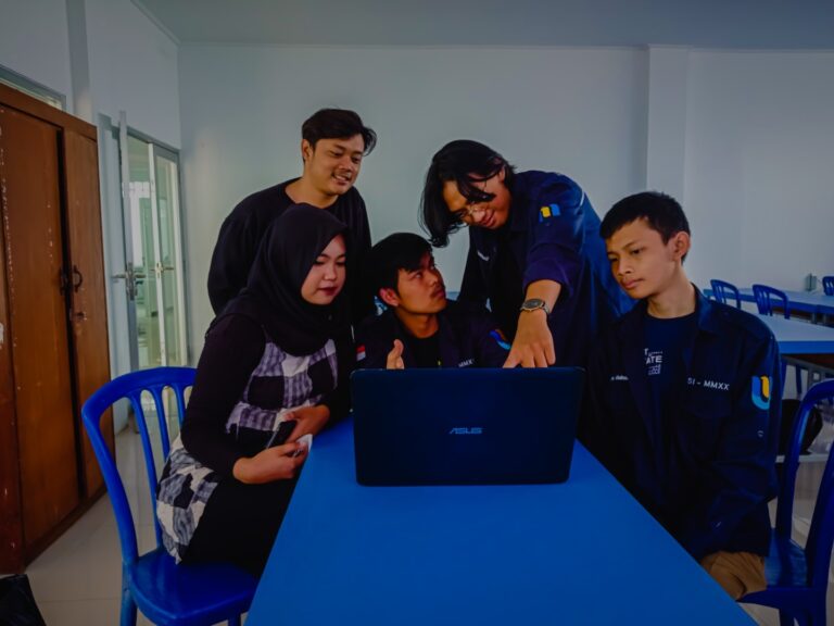 Pentingnya Memiliki Portofolio Digital bagi Profesional: Bukti