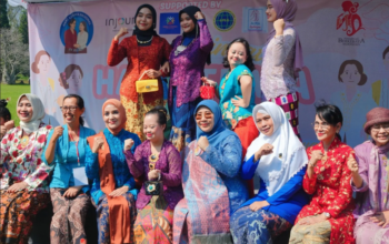 Memakai Kebaya untuk Kegiatan Sehari-hari: Modernisasi Tradisi