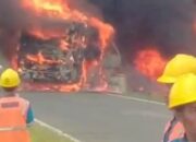 Tragedi Maut Bus ALS: Isak Tangis Keluarga Sambut Kepulangan Jenazah