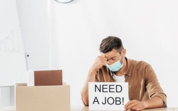 Strategi Menghadapi Persaingan Kerja bagi Fresh Graduate