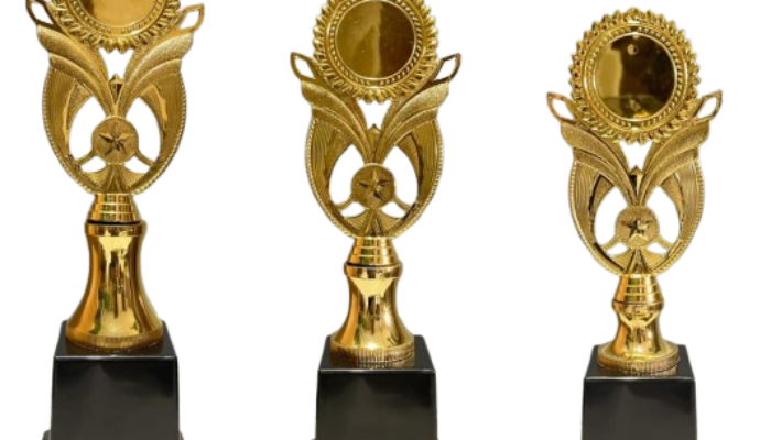 Tempat Duplikat Piala Terdekat Dari Lokasi Saya: Cepat