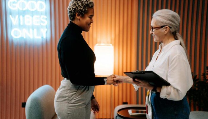 Strategi Membangun Networking bagi Introvert: Tanpa Lelah